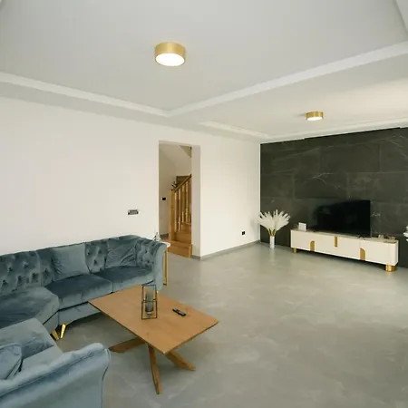 Casa Lucan Вілла Брашов
