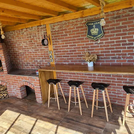 Casa Lucan *